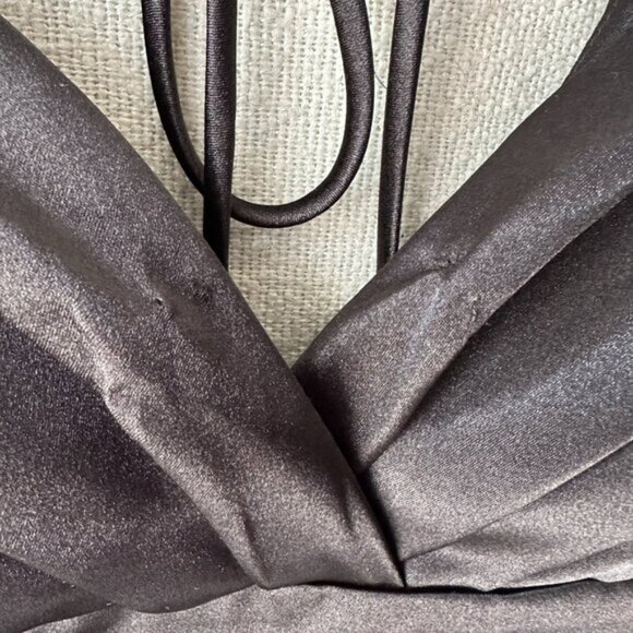 Le Chateau Sleek Black Mini Dress Back Size 11 Ruched Flattering V-Neck LDB Edgy - Picture 5 of 15